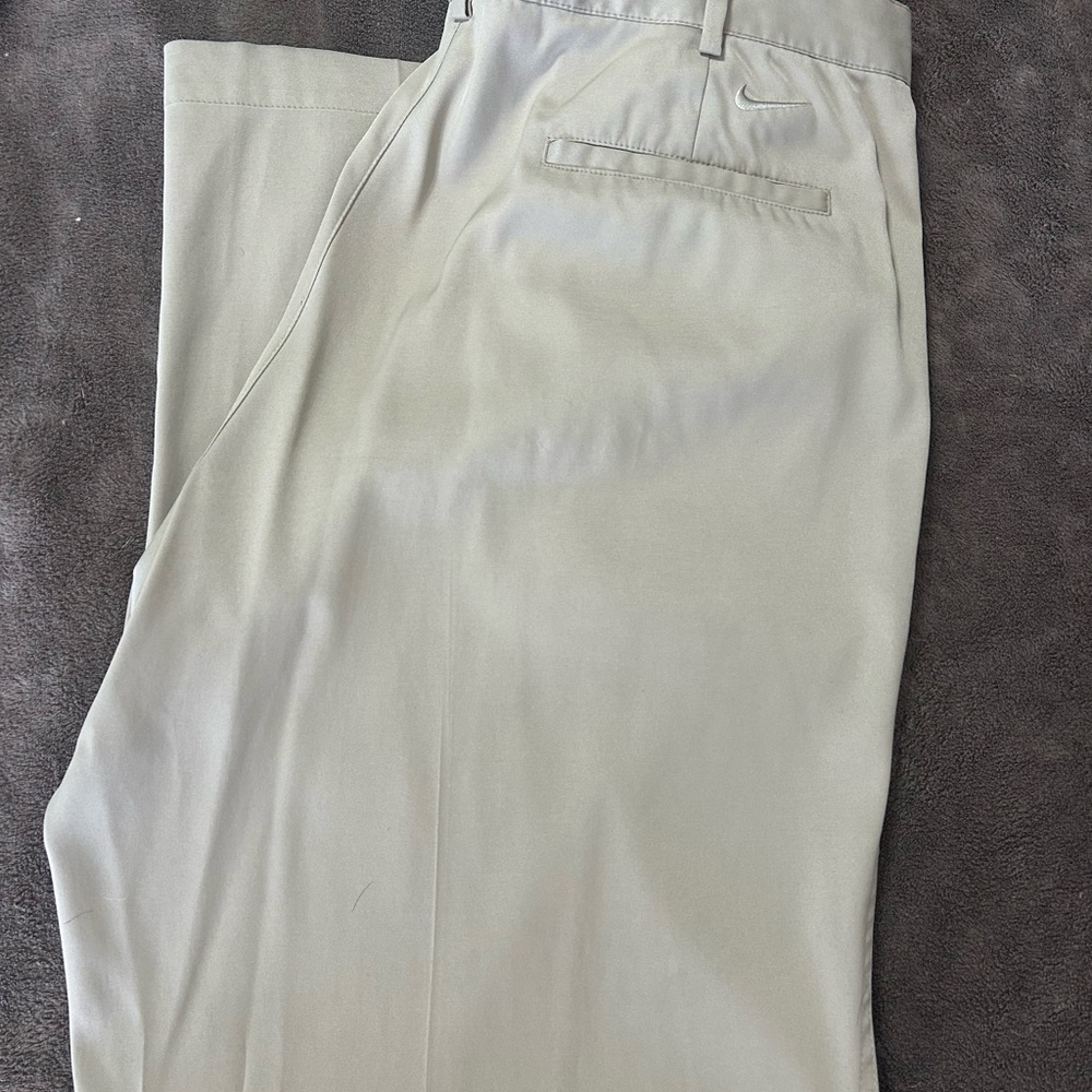 Nike Men's Khaki Chinos